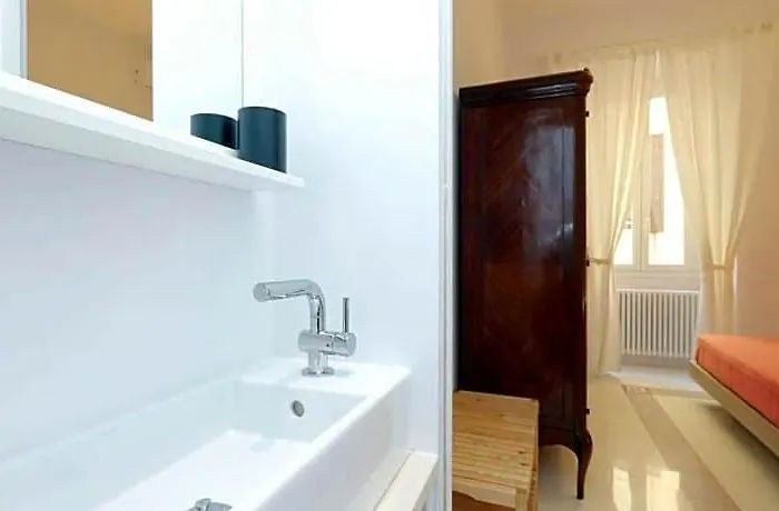 Отель типа "постель и завтрак" Carlo Alberto House Рим